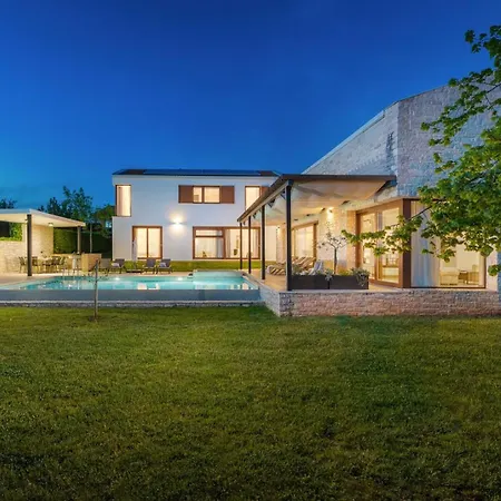 Terra Rossa * Sveti Petar u Sumi