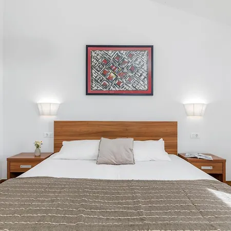 Terra Rossa Villa