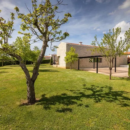 Terra Rossa Villa