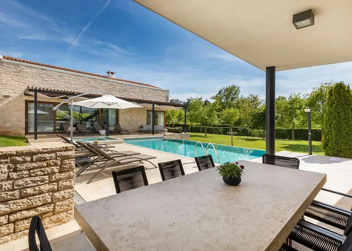 Terra Rossa Vila Sveti Petar u Sumi